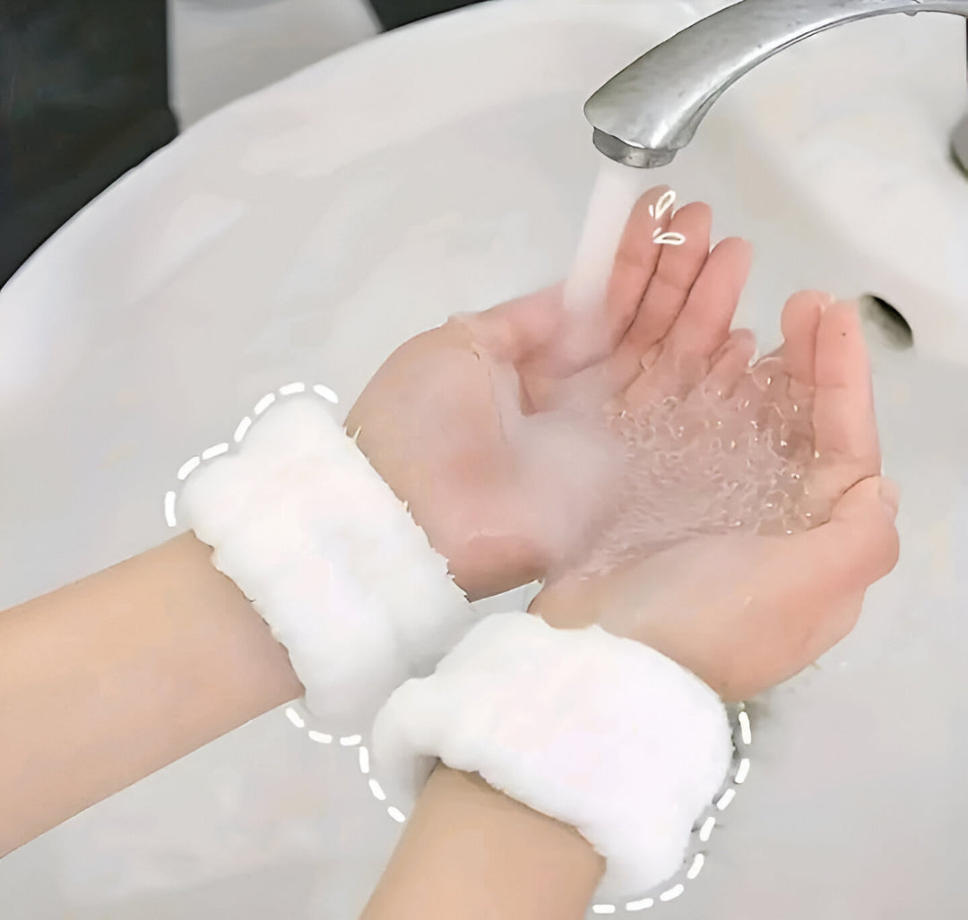 Gift 2pcs Face Washing Wrist With Magic Device To Absorb Water To The Cuff Exercise Sweat Wiping Bracelet Sweat Absorbing Sleeve To Wash And Moisture-proof Sleeve To Protect Wrist